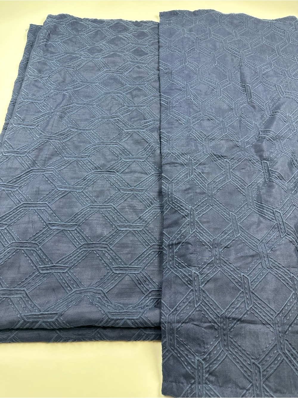 Everhome Embroidered Diamondweave Blue Blackout Curtain 50 x 95 inches